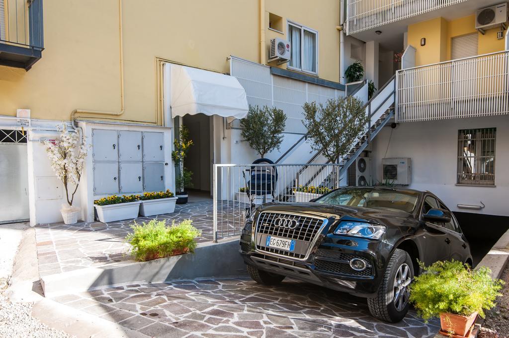 Residence Suisse Cattolica Exterior photo